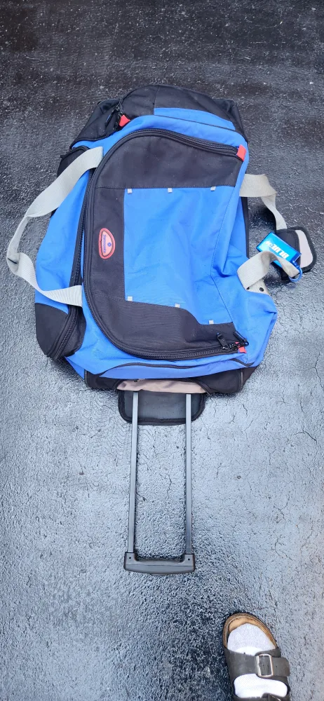 Blue Rolling Duffle Bag image indicator(2)