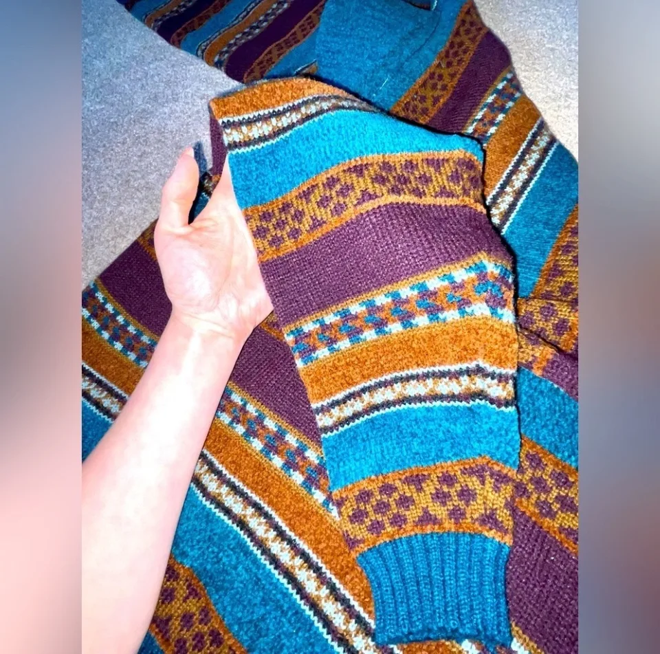 Vintage Maggie Jana Turtleneck Sweater image indicator(3)