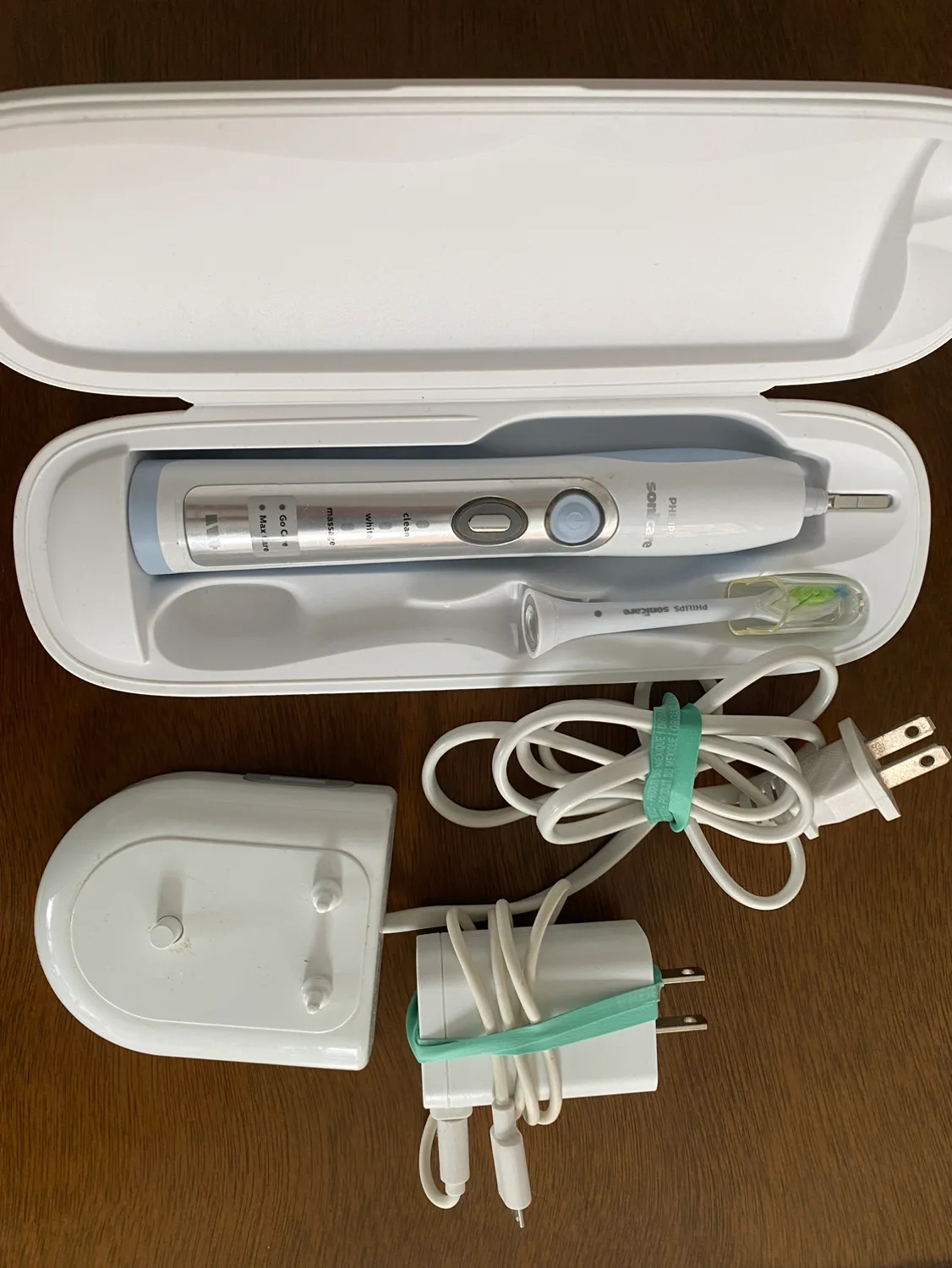Philips Sonicare Electric Toothbrush thumbnail