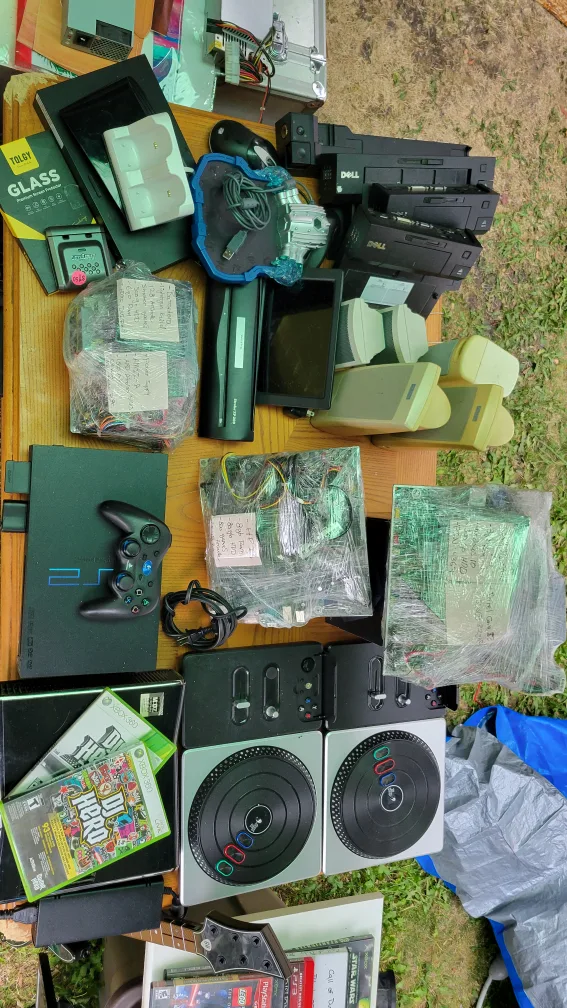 Moving sale 2827-104st NW. 11am to 6pm. image indicator(5)