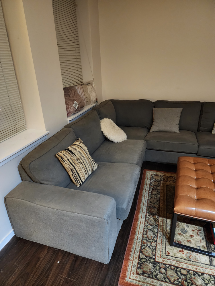 Sectional Couch for 6 people!!! - photo 2