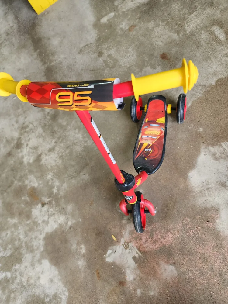 kids scooter thumbnail