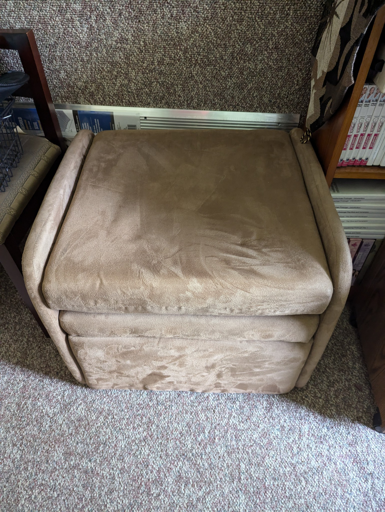Recliner Chair - photo 3
