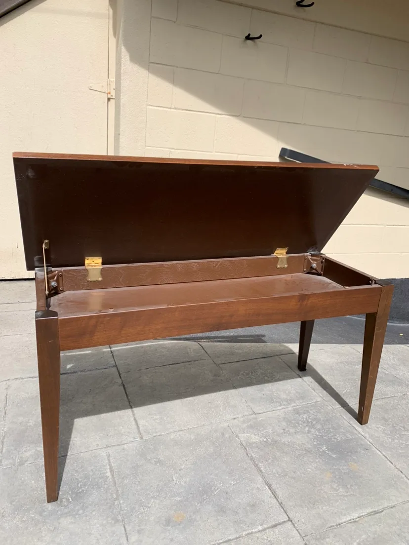 Solid wood piano bench with storage image indicator(2)