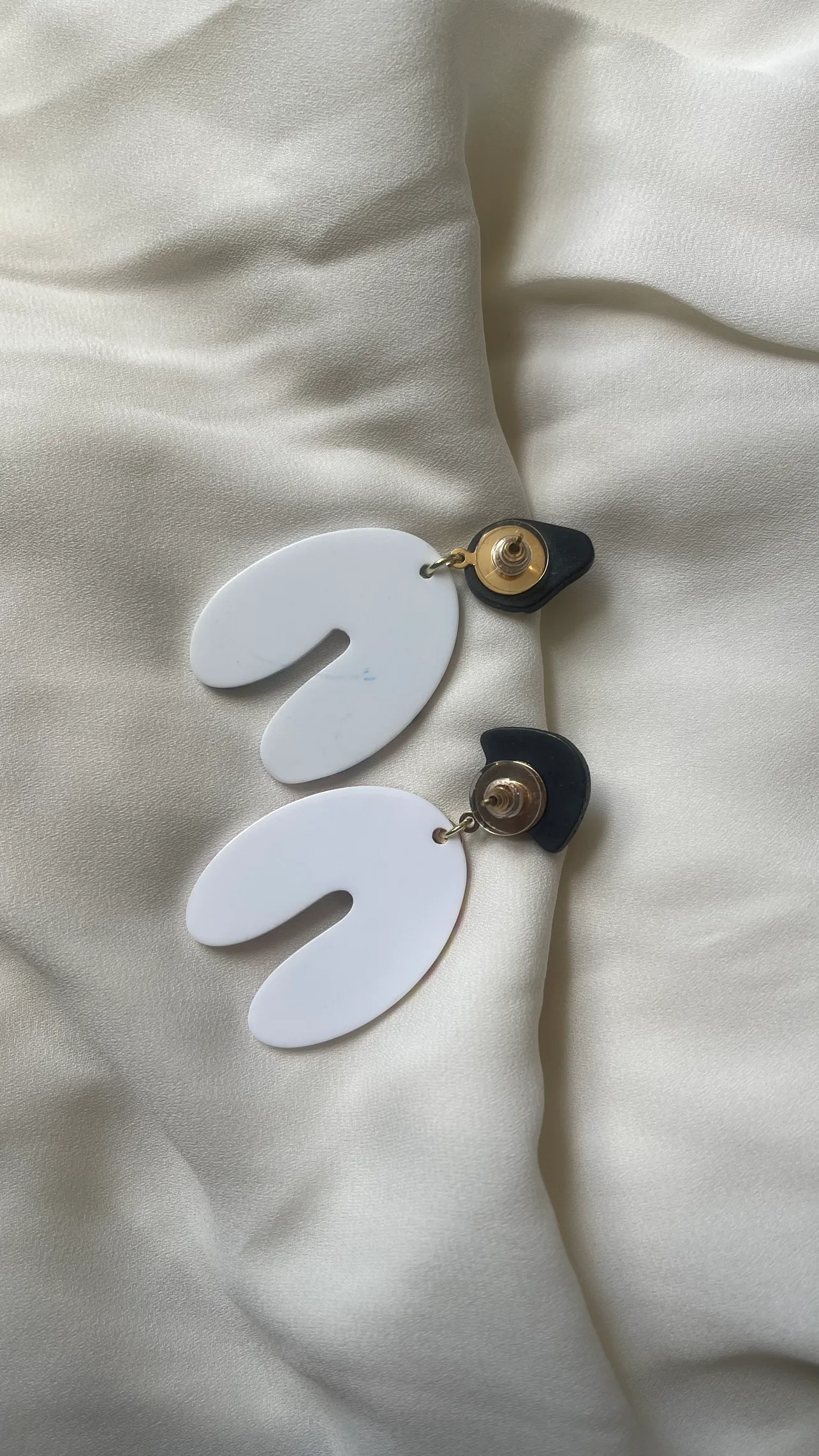 Unique Face & Mosaic Dangle Earrings brand new image indicator(2)