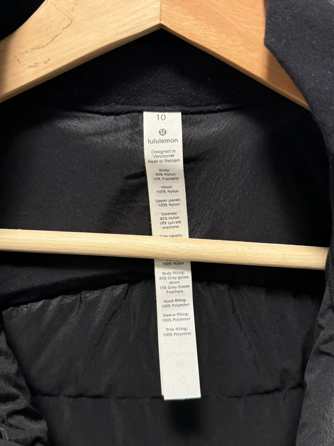 Lululemon Down for it all jacket image indicator(2)
