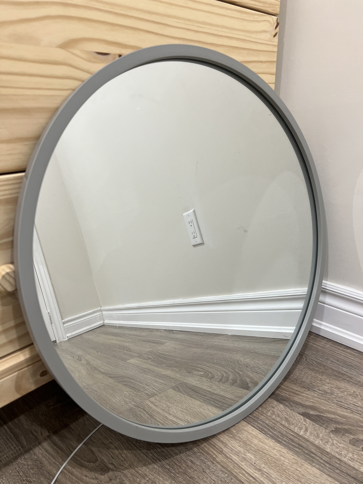 Round Mirror with Grey Frame