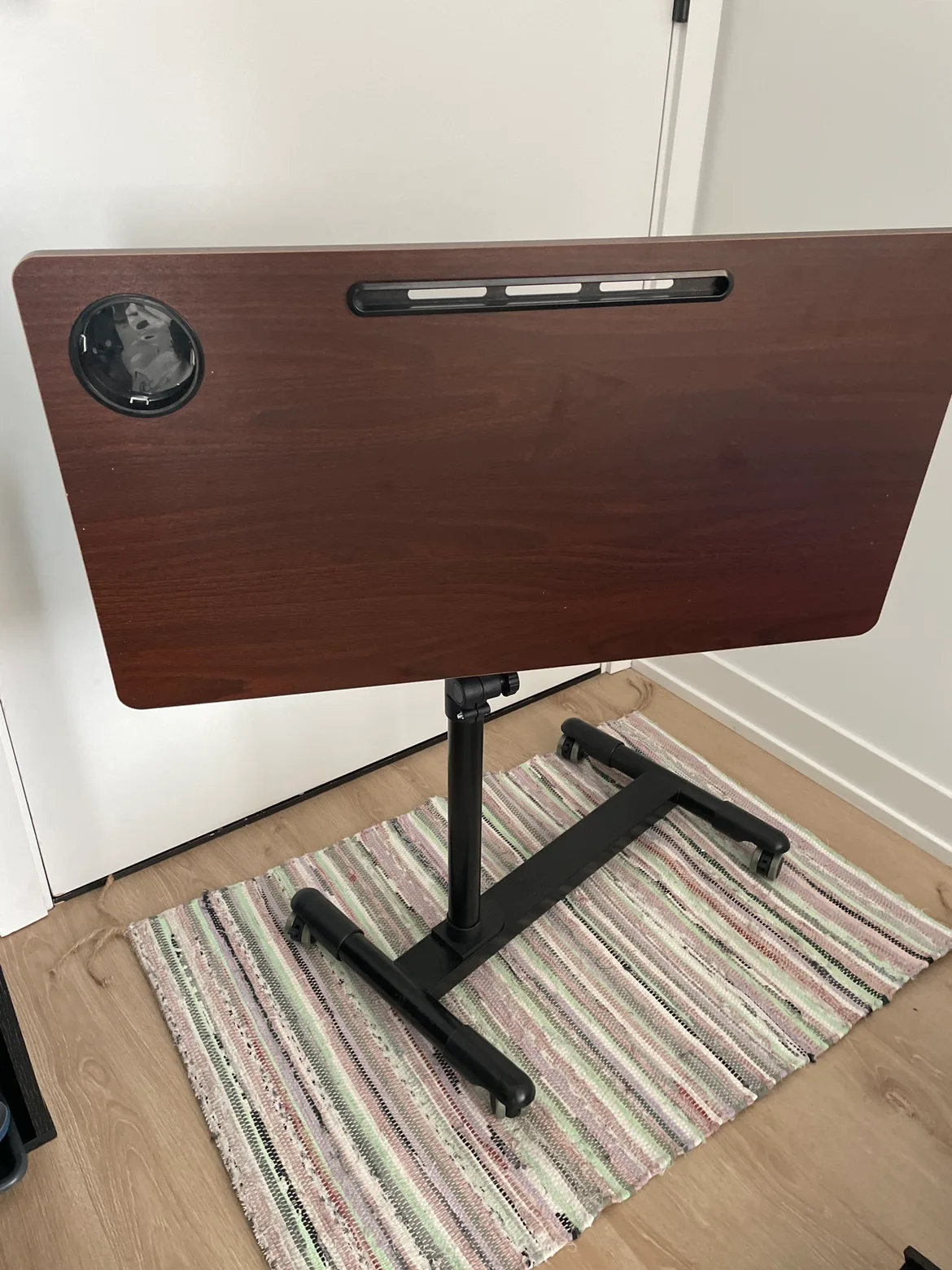 Adjustable Laptop Table thumbnail