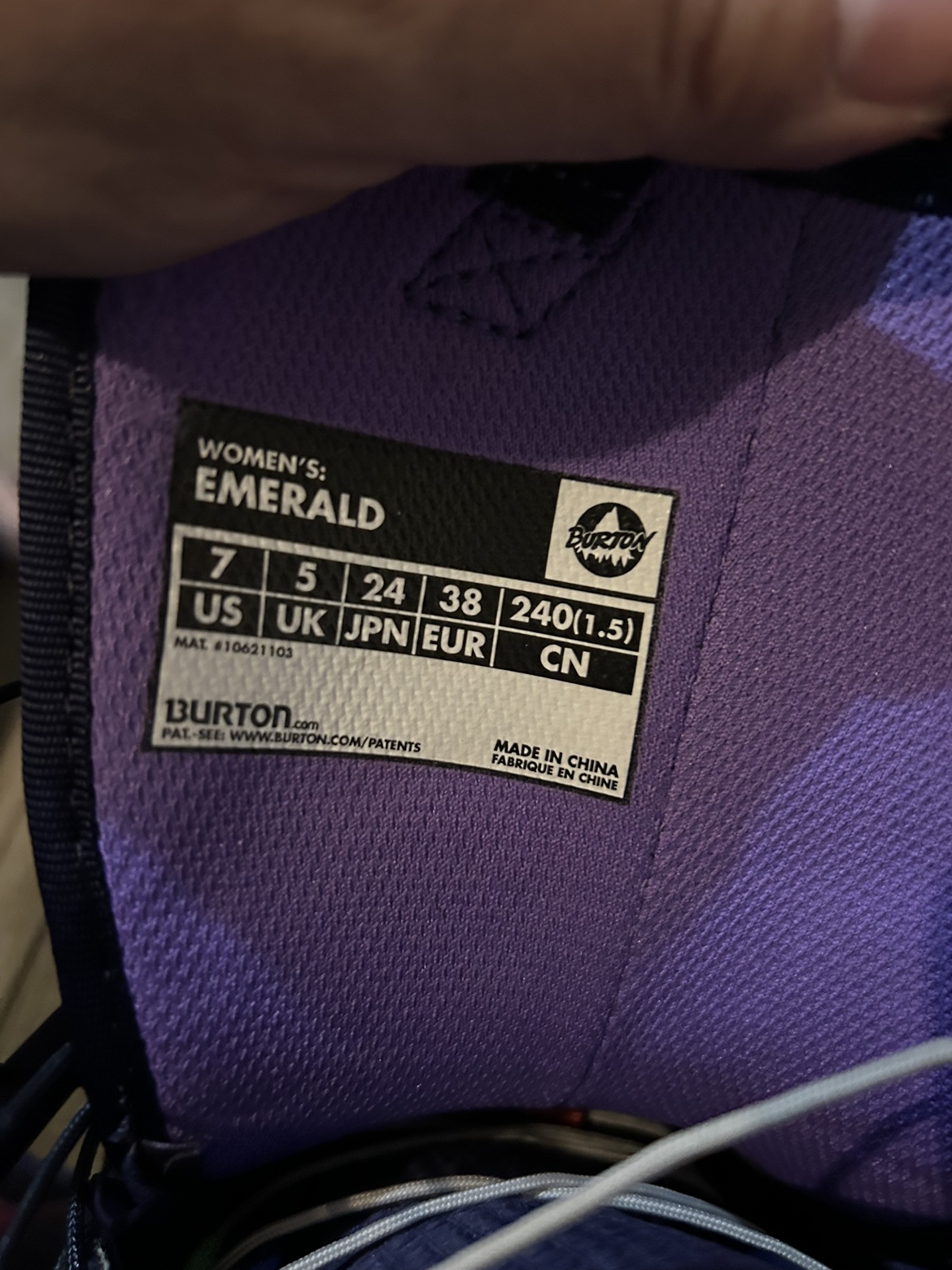 Ladies Burton snowboard boots size 7 - photo 2
