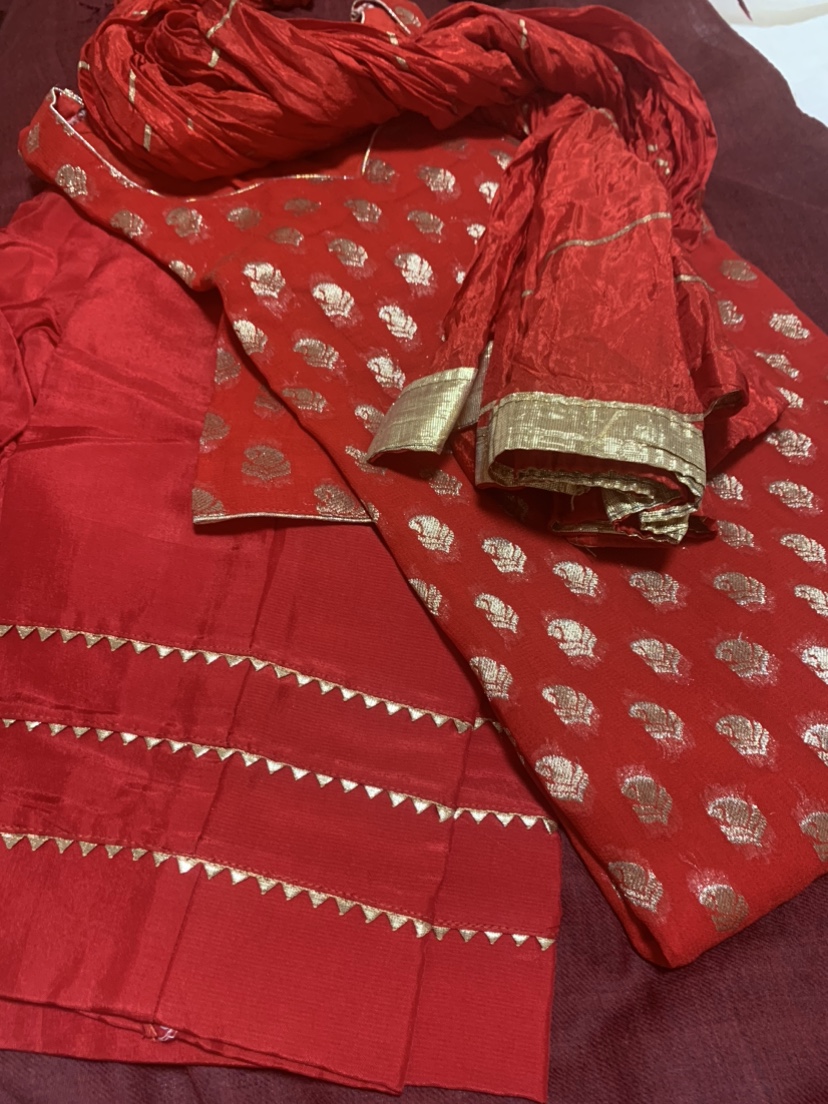 Red Suit - photo 2