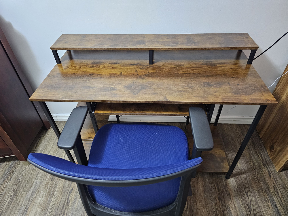 Computer Desk with Shelf
