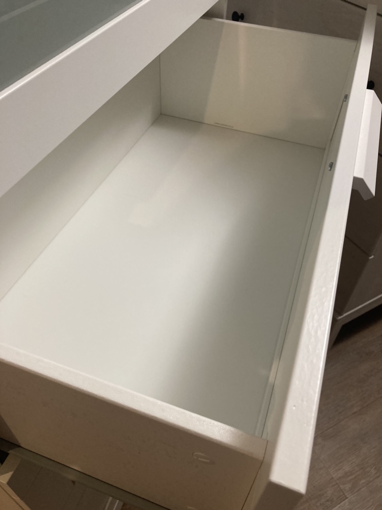 White 4 Drawer Dresser - photo 2
