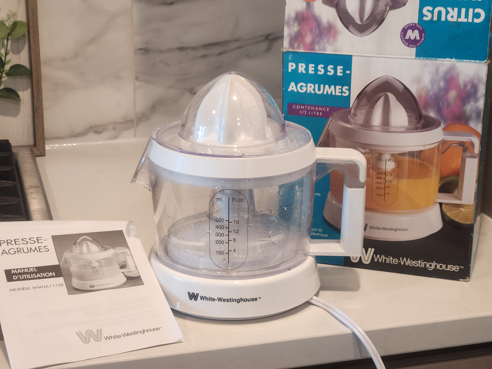 White Westinghouse Citrus Juicer