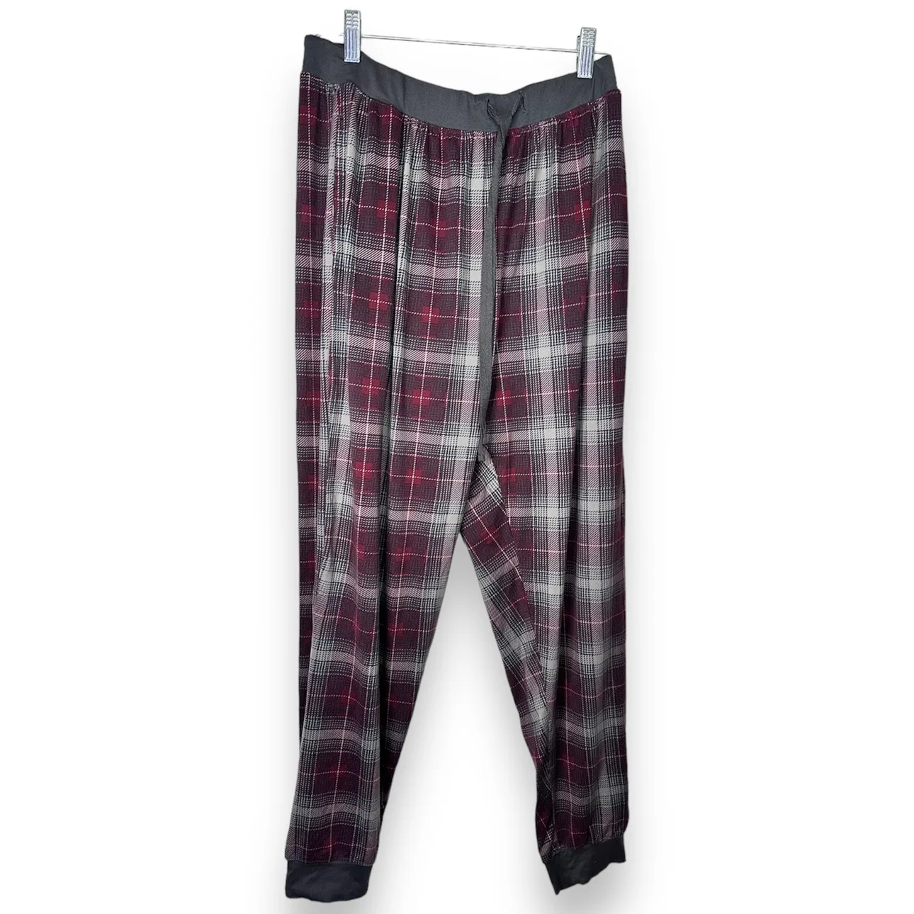 Mountain Ridge plaid casual pyjamas pants. Large size thumbnail