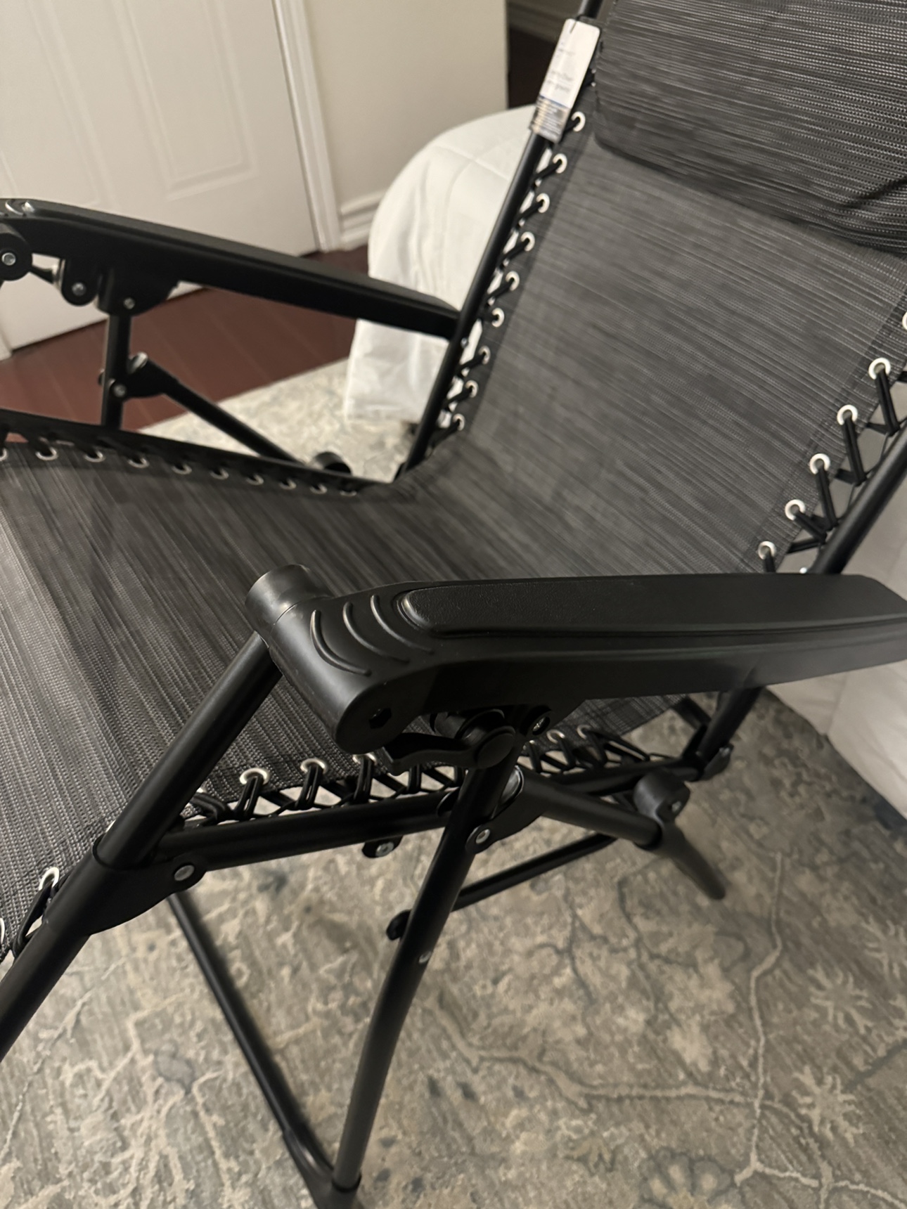 Zero Gravity Reclining Chair - photo 3