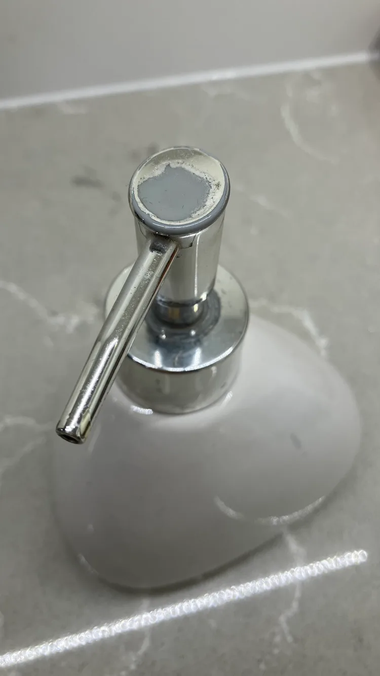 Soap Dispenser image indicator(2)