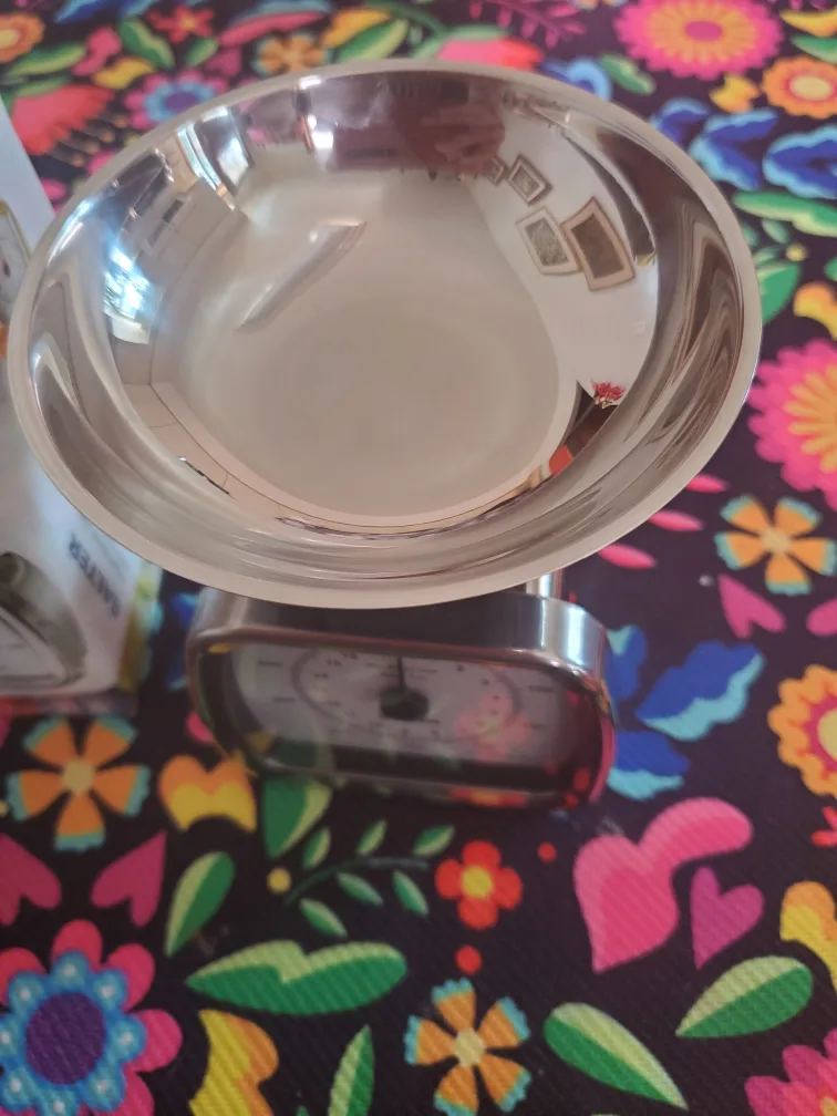 Salter Compact Kitchen Scale image indicator(3)