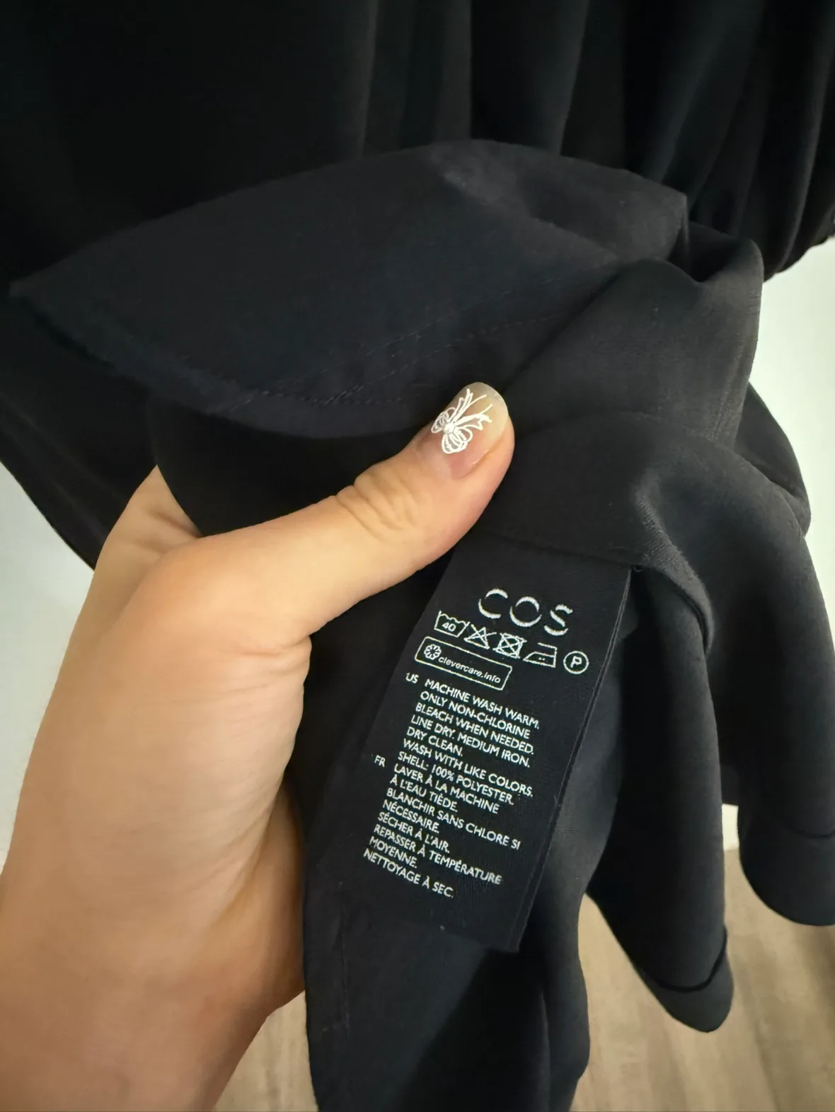 COS Black Puff Sleeve Dress image indicator(3)