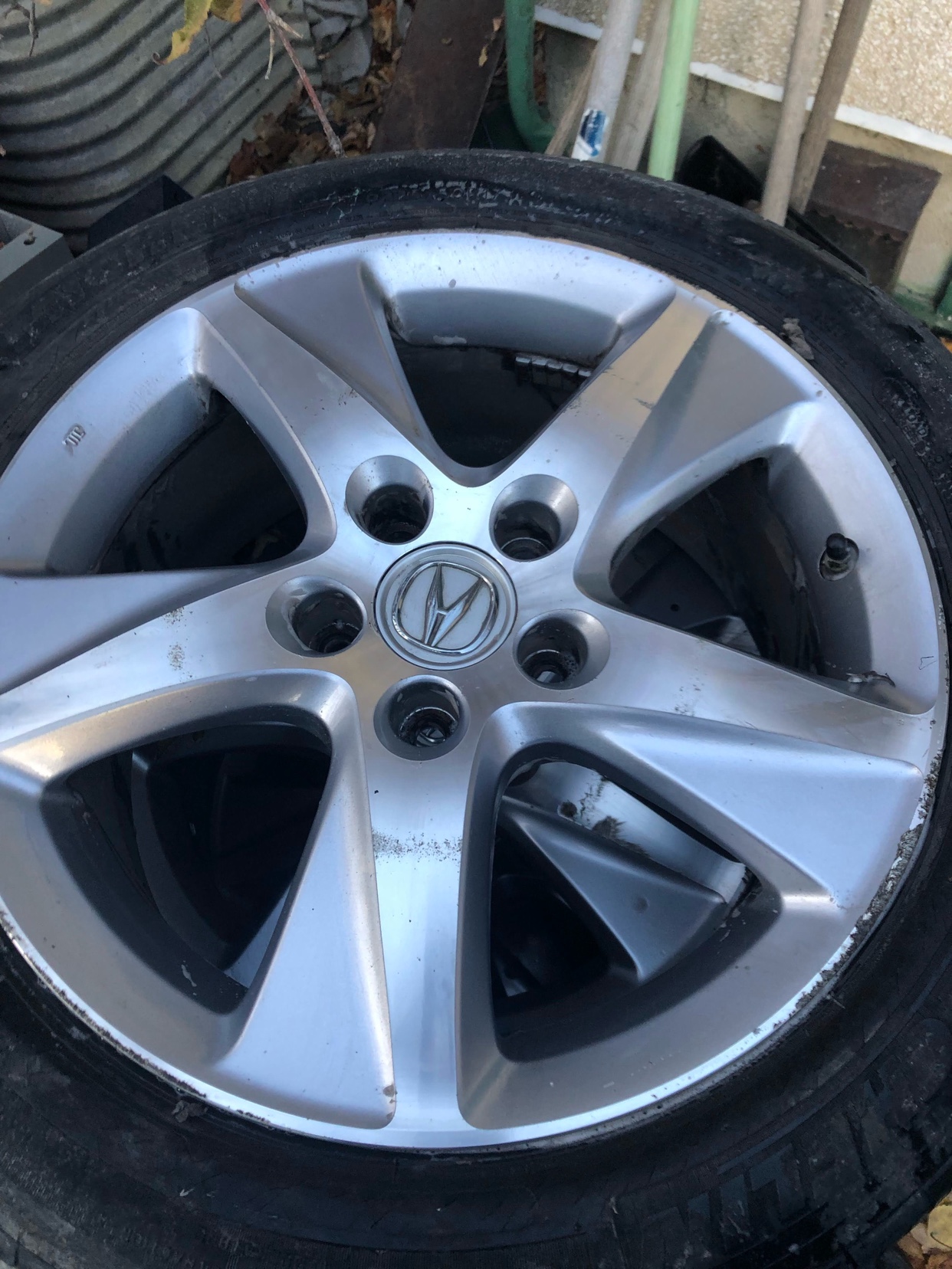 17" Acura Rims bolt pattern 5x114.3 (tires are worn) - photo 2