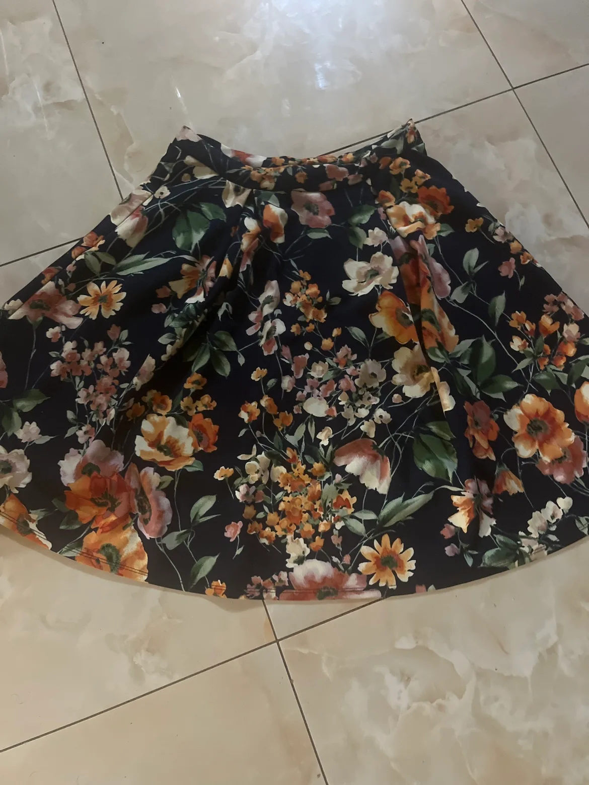 #freecycle Floral Skirt thumbnail