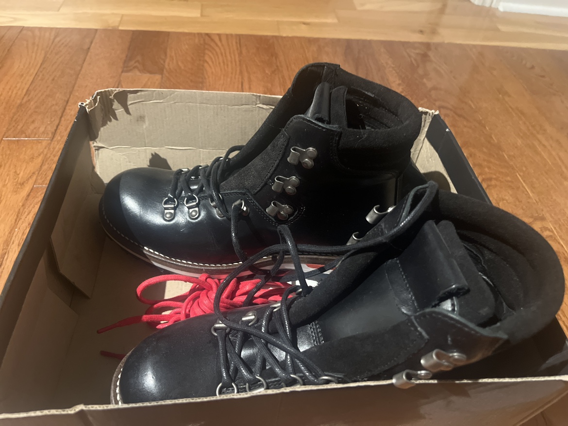 Black Leather Hiking Boots