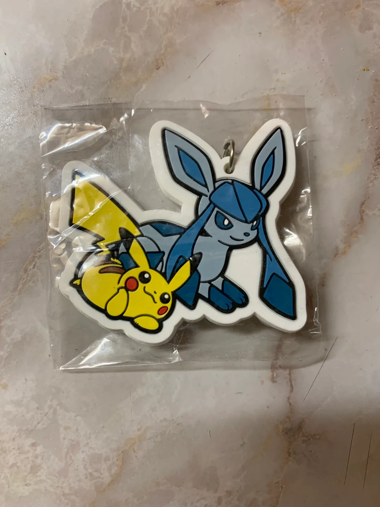 Pikachu and Espeon Keychain #freecycle 🥕 thumbnail
