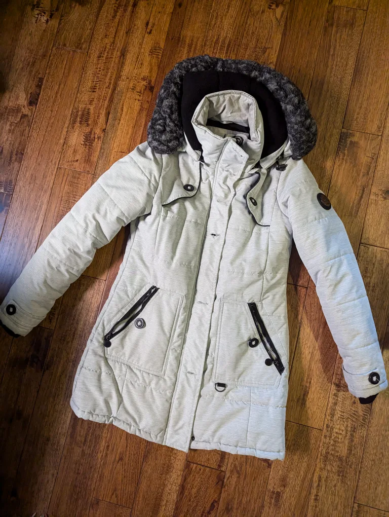 white winter coat thumbnail
