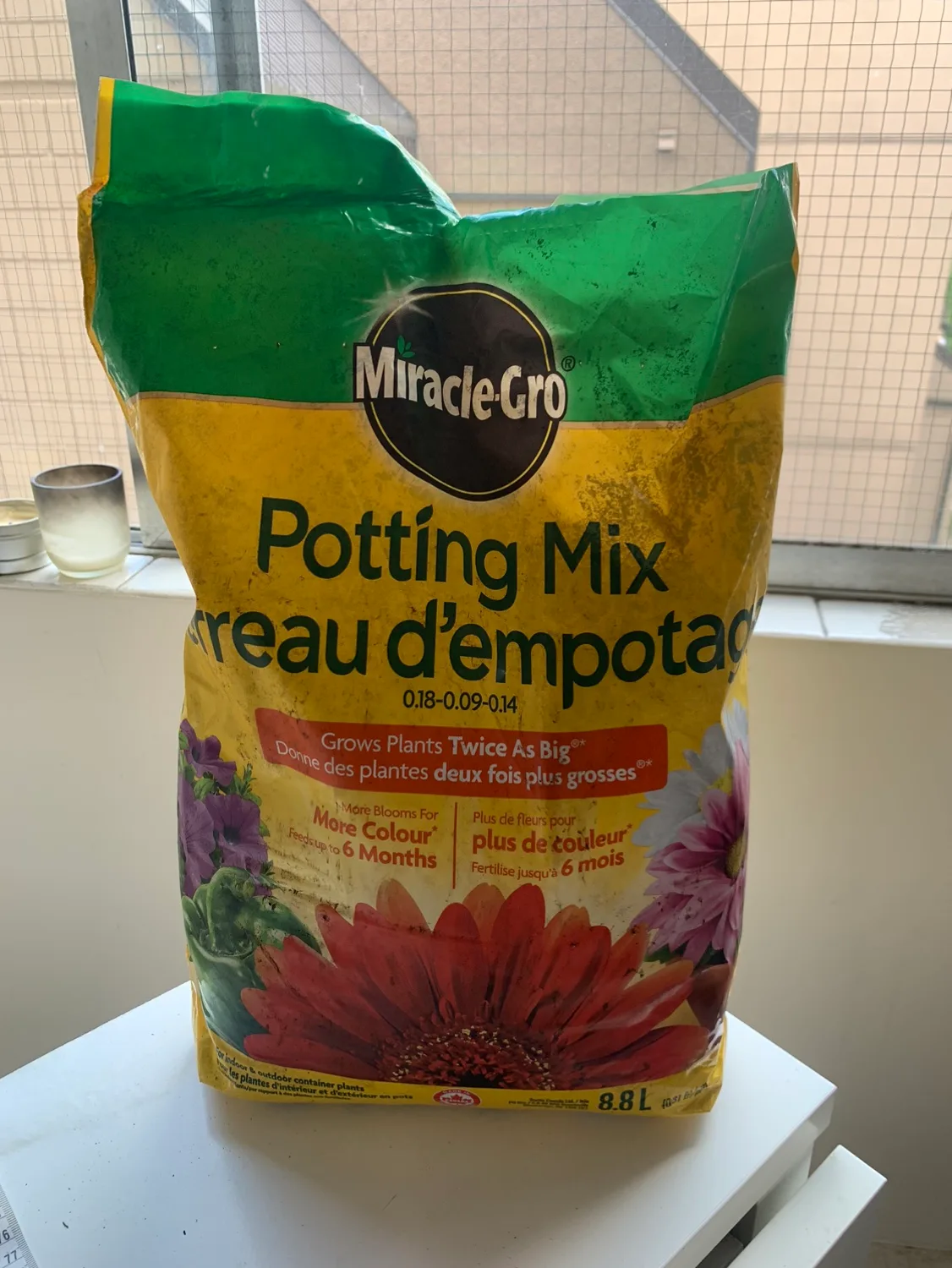 Miracle-Gro Potting Mix thumbnail