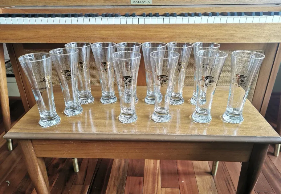 Set of 12 Tall Glasses thumbnail