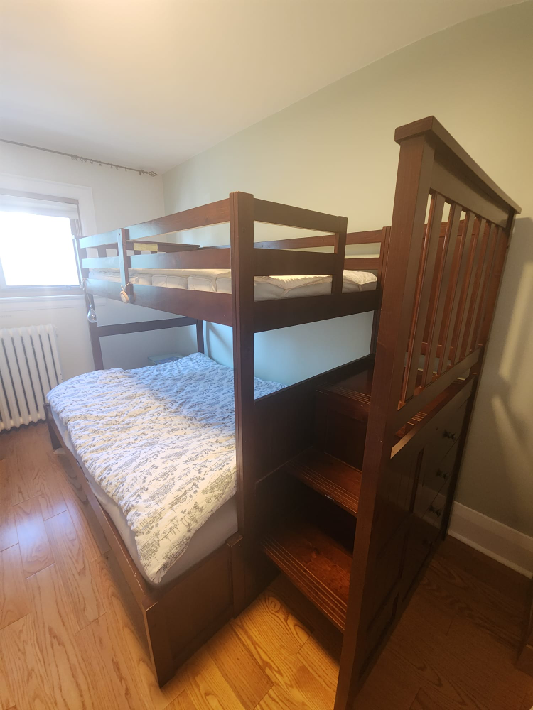 Solid wood twin over full bunk bed - photo 4