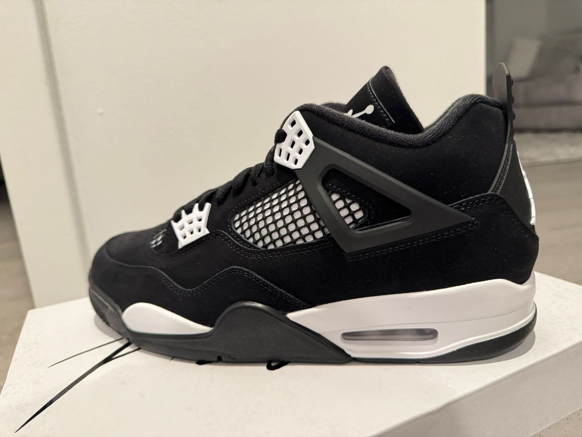Jordan 4 white thunder - photo 3