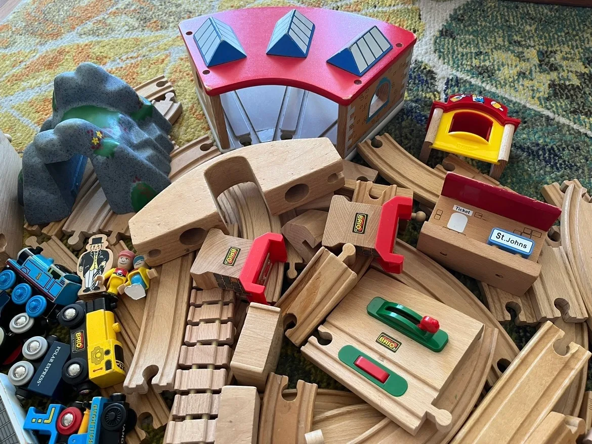 Brio wooden train set image indicator(5)