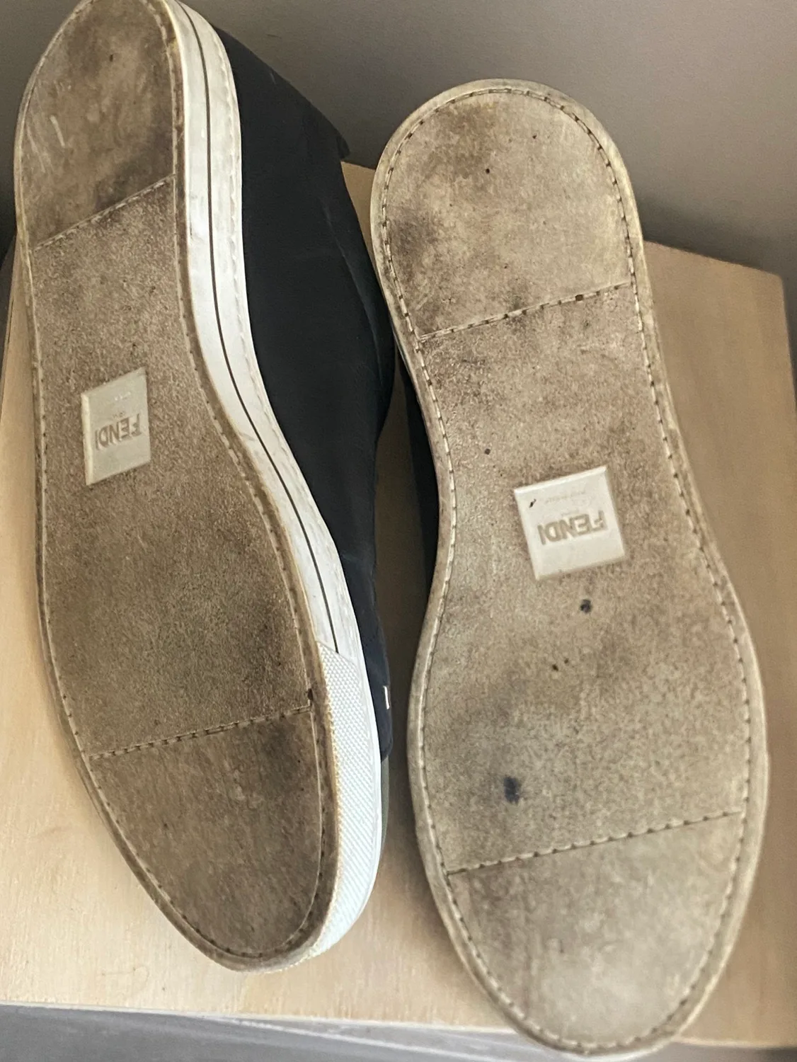 Fendi olive green leather sneakers US8 IT 41 image indicator(5)