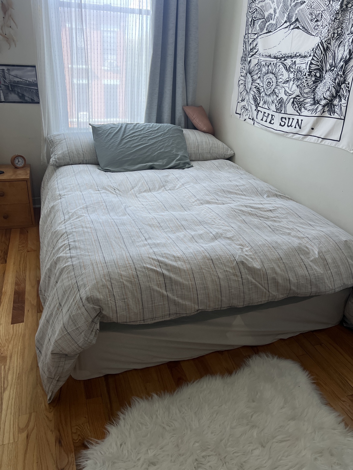 FREE - Full size mattress + box spring base