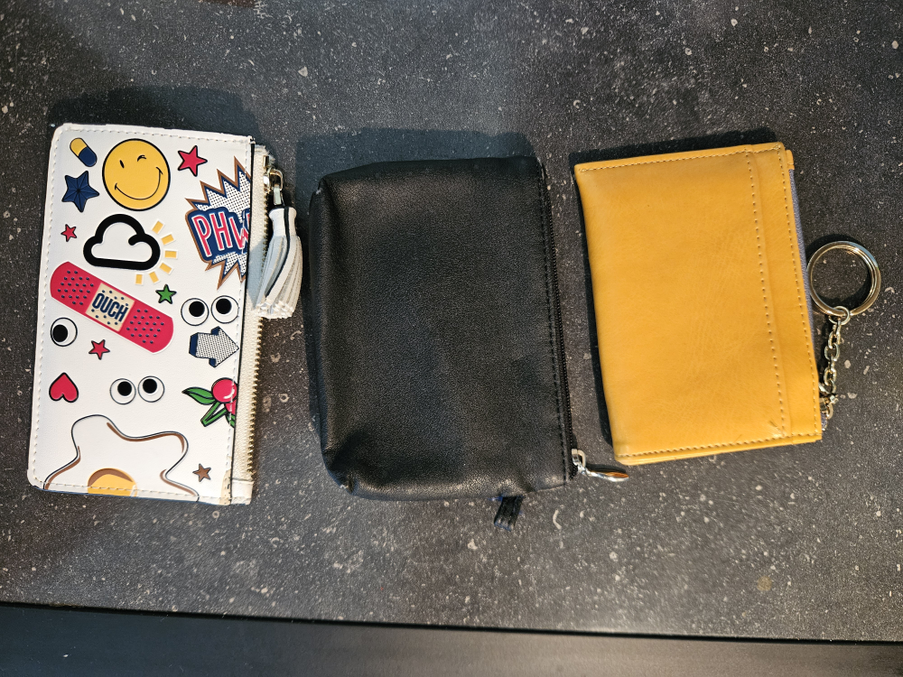 Set of 3 Small Wallets $5 - photo 2