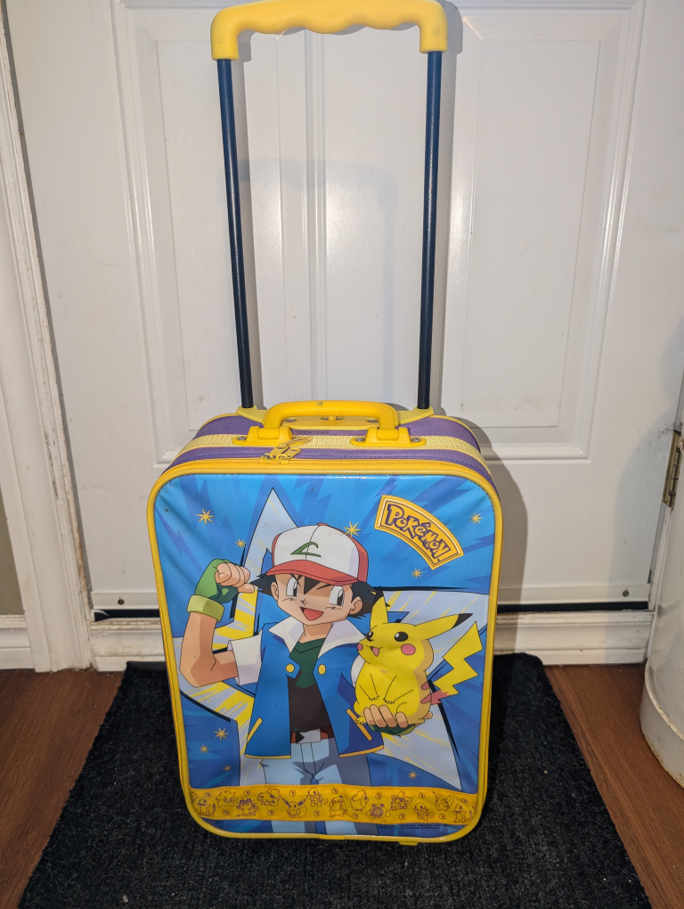 Pokemon Rolling Suitcase - photo 2