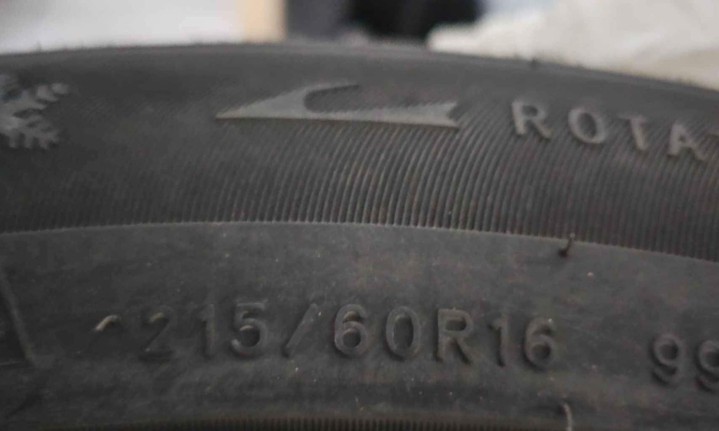 Hyundai Sonata 215/60R16 Winter Tires