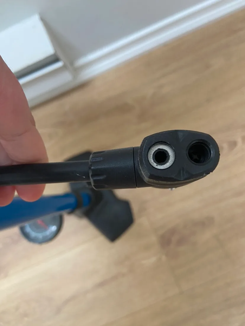 CCM Bike Pump image indicator(2)