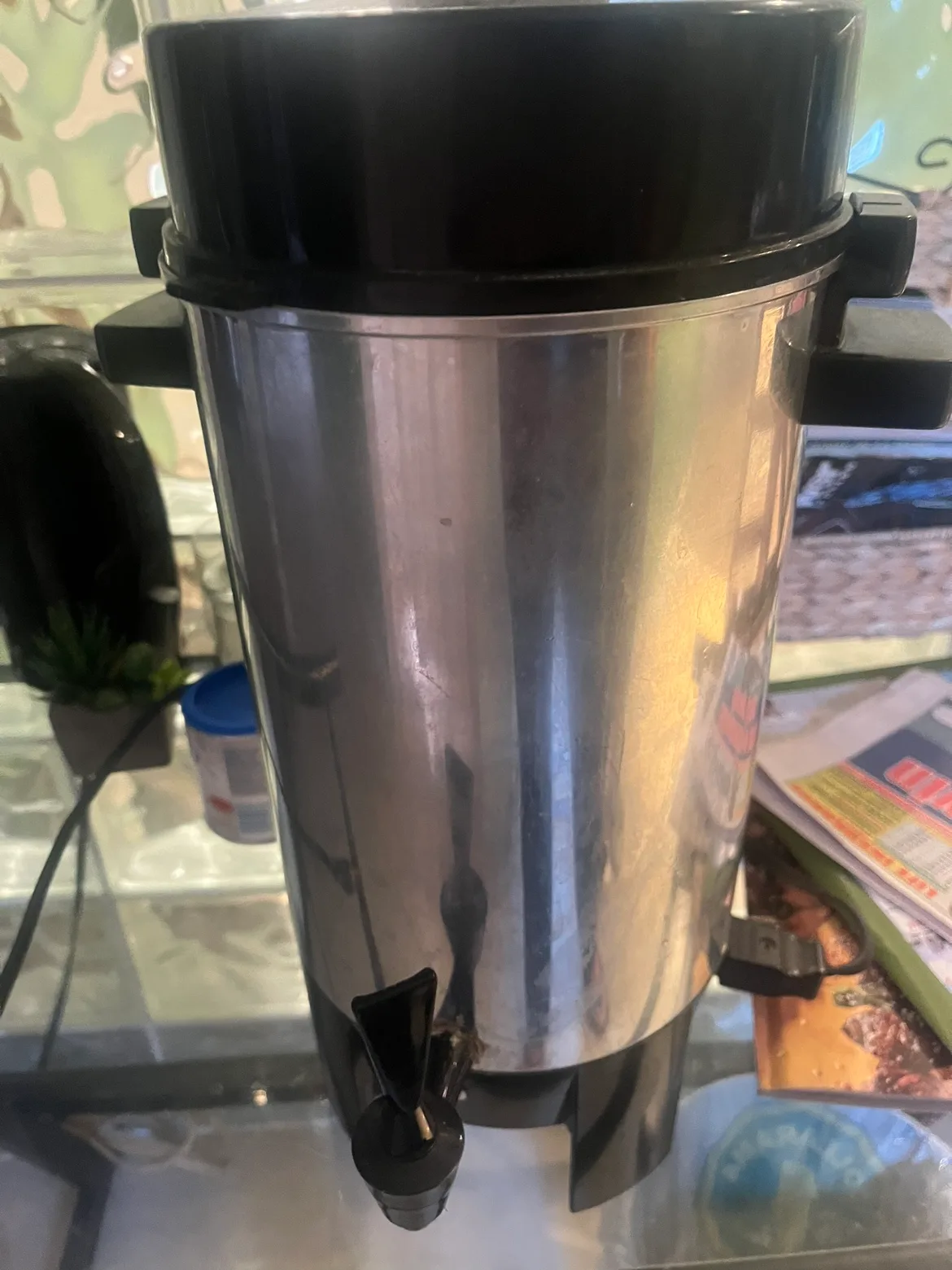 Free coffee/hot water dispenser thumbnail