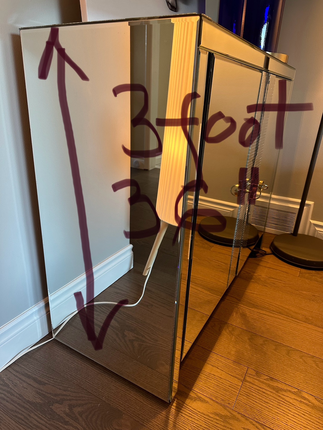 Mirrored cabinet for living room - photo 2