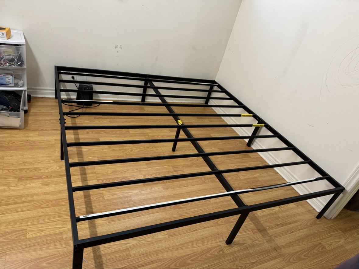 Queen Size Metal Bed Frame - photo 2