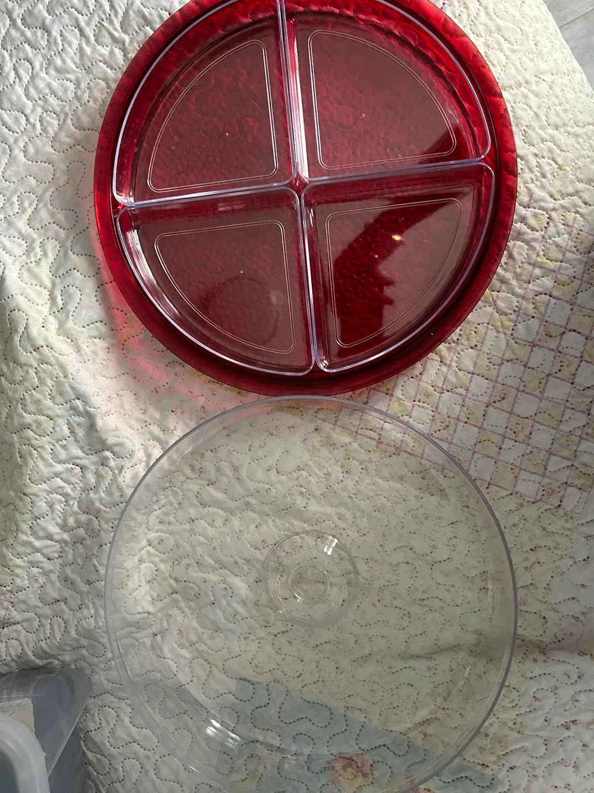 Red Serving Tray with Lid image indicator(2)