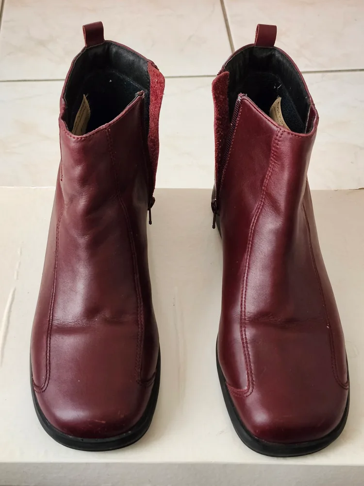 Burgundy Leather Boots thumbnail