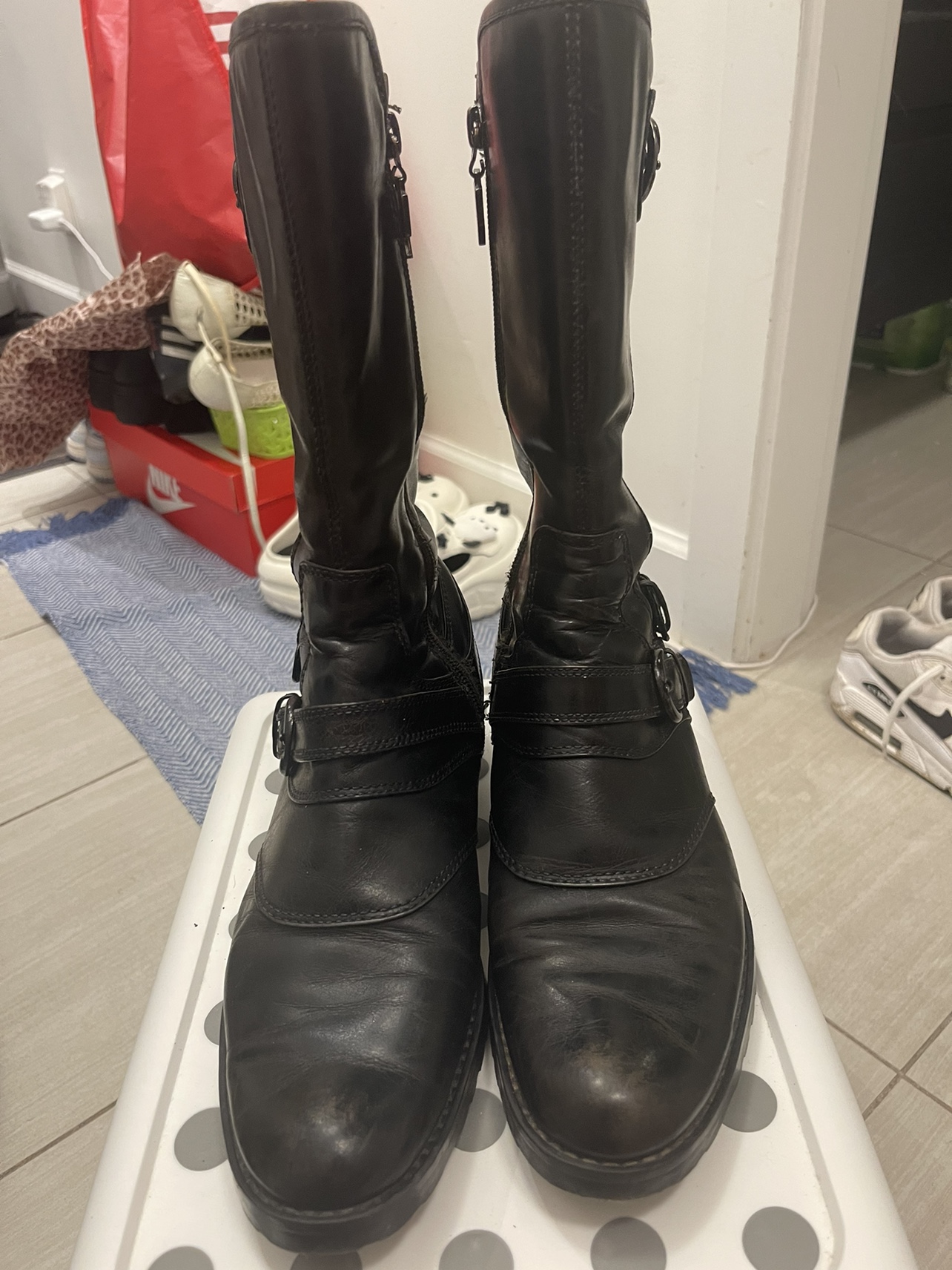 Black Leather Boots women size 8.5 - photo 2
