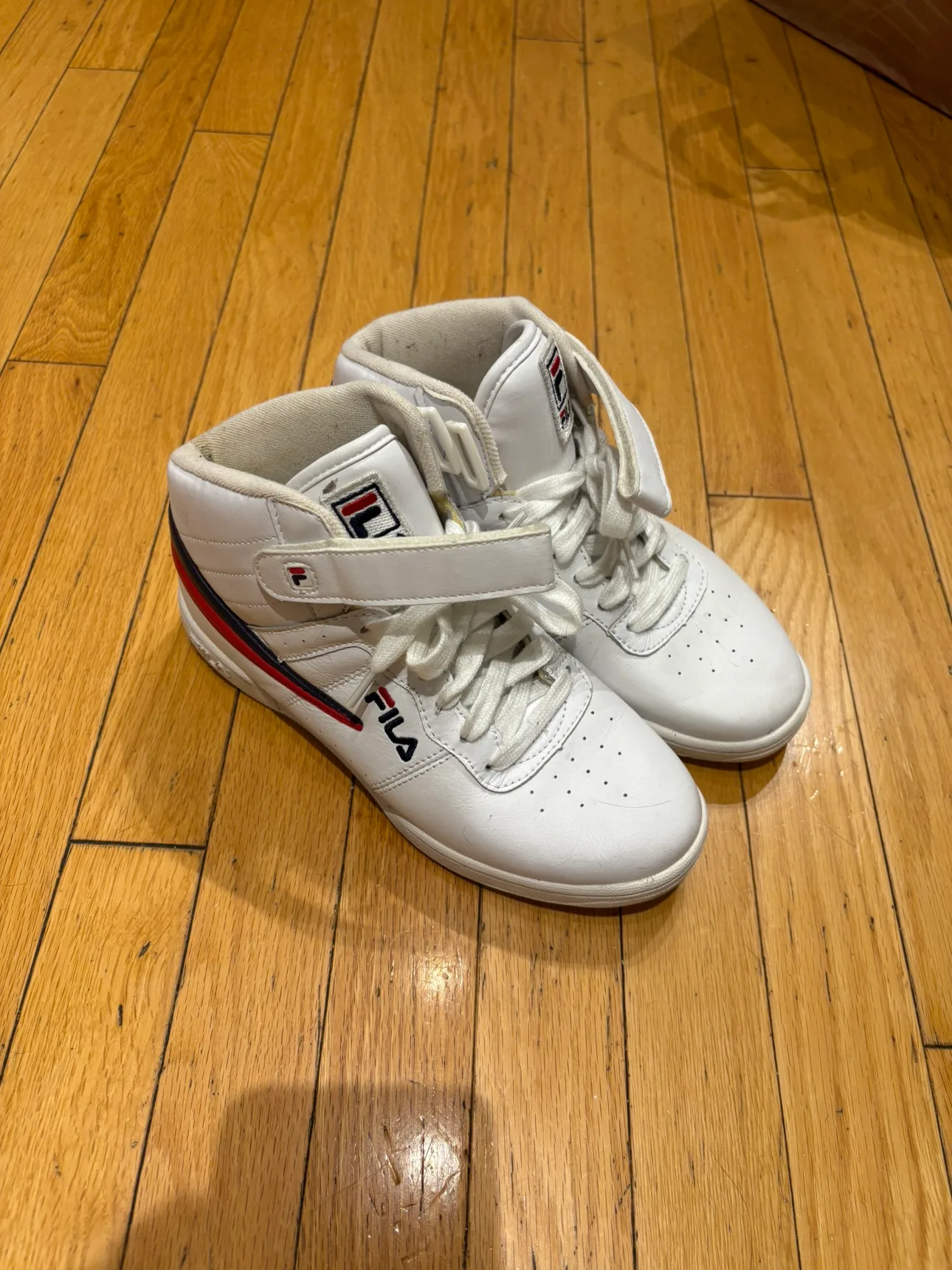 🤍7 Fila womens High-Top Sneakers image indicator(2)