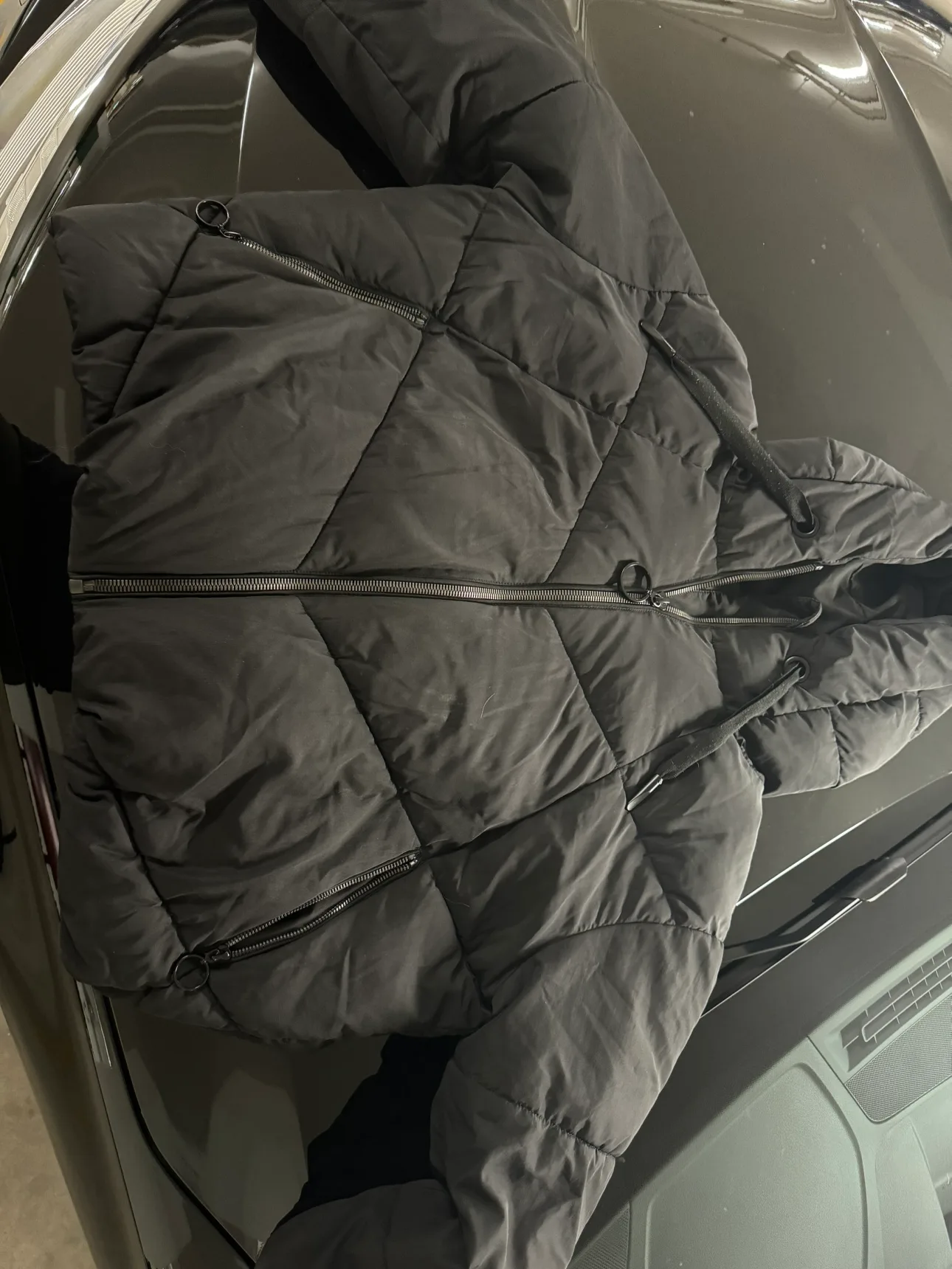 Zara Black Puffer Jacket -short thumbnail