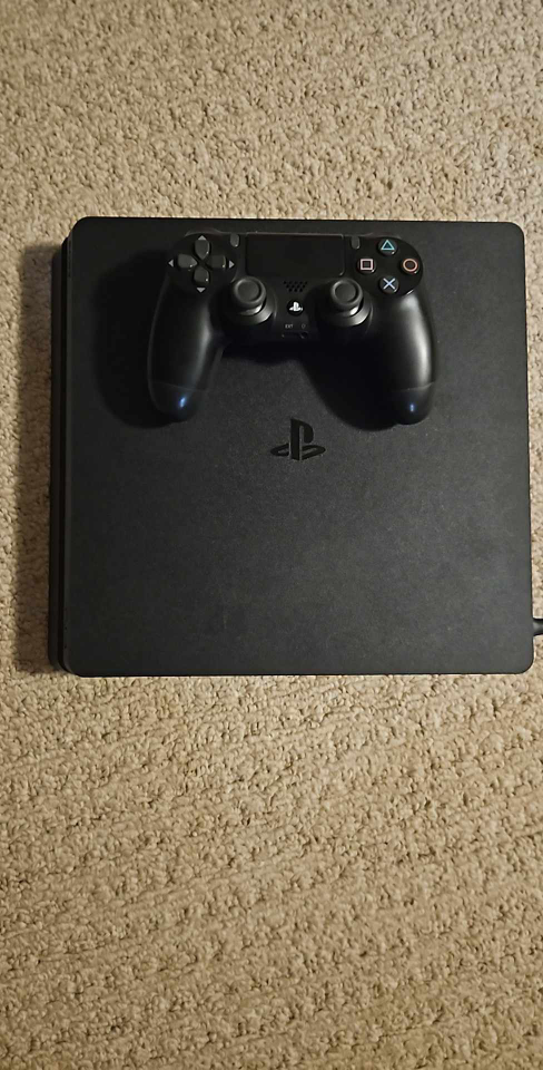 PlayStation 4 Console (slim)