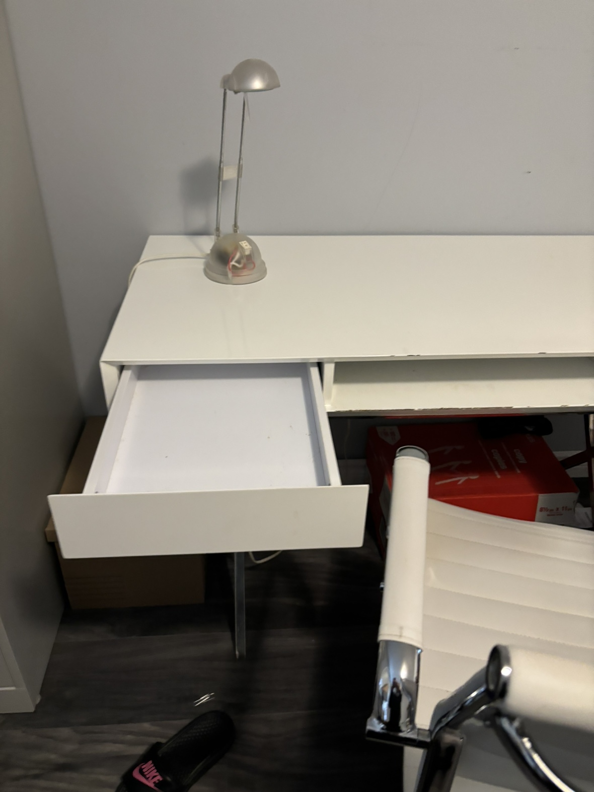 White Desk with Drawer and Matching Chair - photo 3