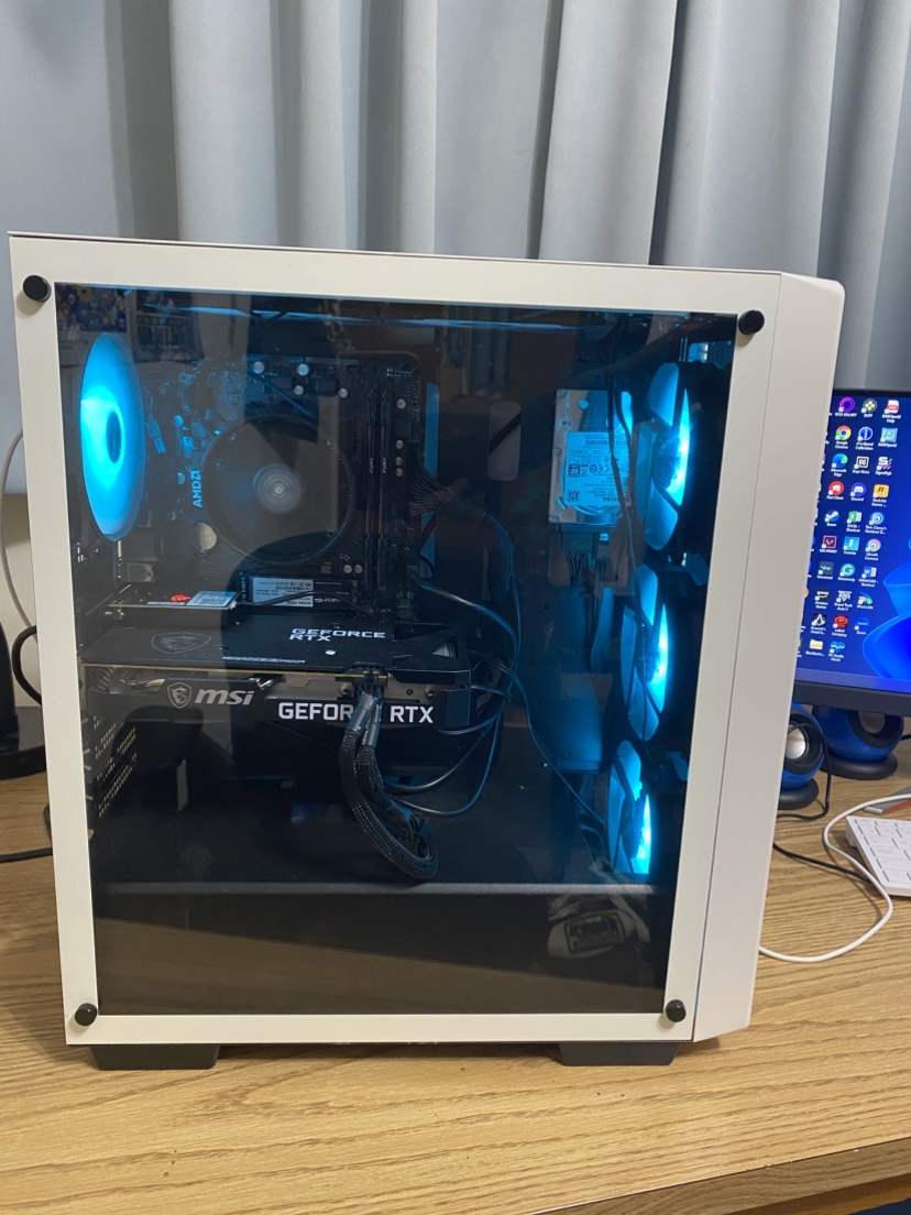White Gaming PC Tower