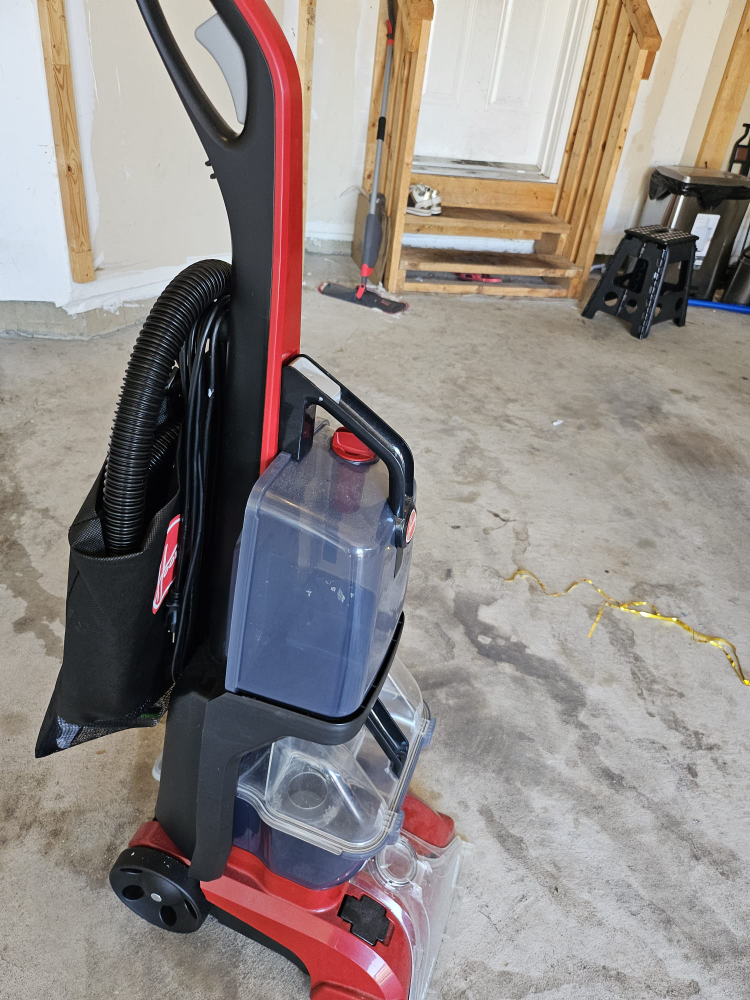 Hoover Power Scrub Deluxe Carpet Cleaner - photo 4